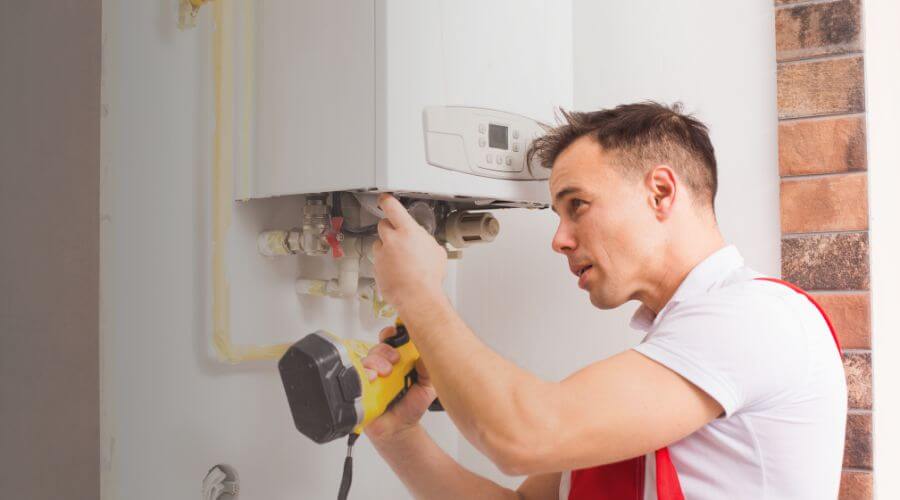 Expert burst pipe repair services in Edwardsville, IL